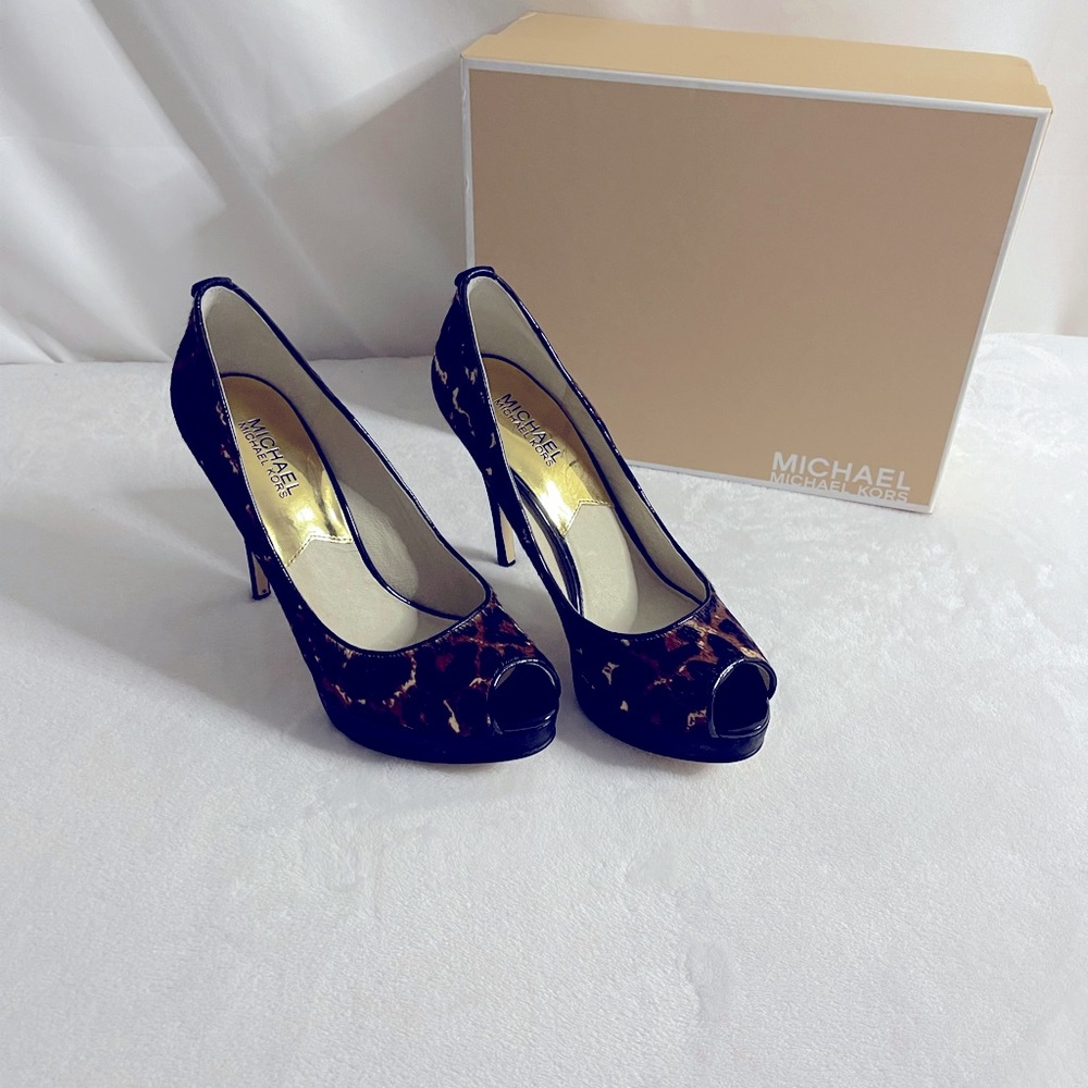 Michael Kors size 7.5 Cheetah heels